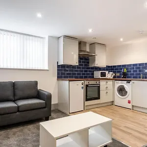 Centrally Located Budget 1 Bed Flat In Darlington Apartment